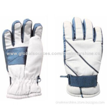 Ski Bluetooth Talking Gloves, Allow You Talk Through Your Hand, 1 Hour Charging Time
